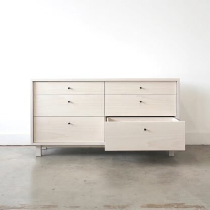 Hanko Dresser White Simple CV Aqma Furniture