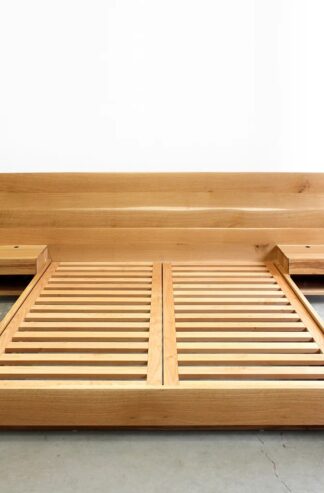 Hanko Solid Plinth Bed With Side Tables