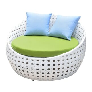 white syntetic rattan daybed