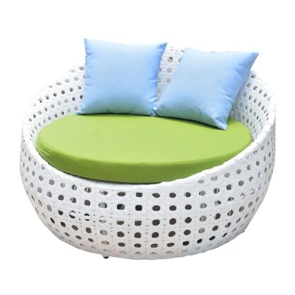 white syntetic rattan daybed CV Aqma Furniture